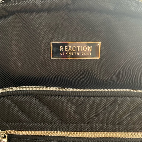 Kenneth Cole Reaction backpack - Picture 2 of 11
